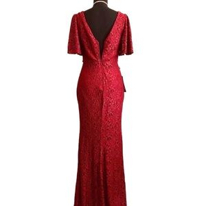EVER PRETTY ~ Burgundy Lace Shell Sheath Gown with short flutter sleeves size M
